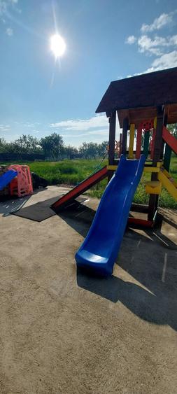 Casă cu 6 camere cu Teren 1800 Mp în Dudeștii Noi
