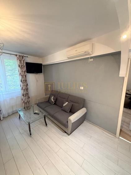 Apartament cu 3 camere decomandat, mobilat în Complex Studențesc