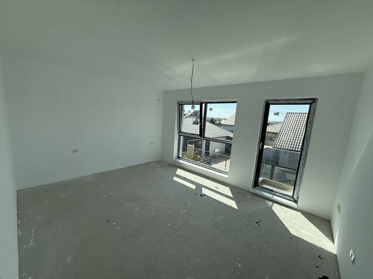 Casă cu 4 camere cu Teren 265 Mp în Valu lui Traian