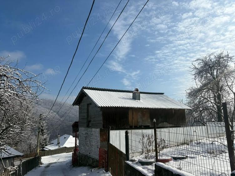 Casă cu 1 camere cu Teren 285 Mp în Șotrile