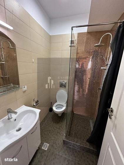 Apartament cu 3 camere decomandat în Băneasa