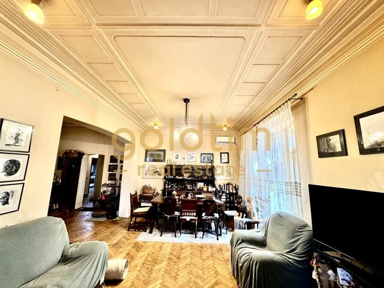 Apartament cu 5 camere decomandat în Armeneasca