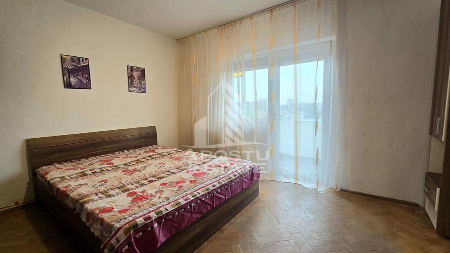 Apartament cu 2 camere decomandat în Bucovina