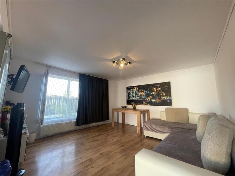 Casă individuală cu 3 camere cu Teren 744 Mp în Leș