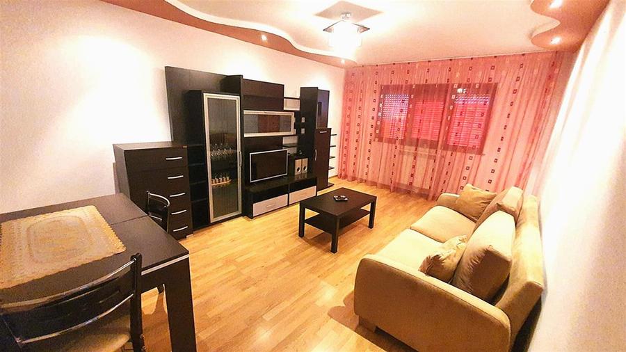 Apartament cu 2 camere decomandat, mobilat în Unirii Sud