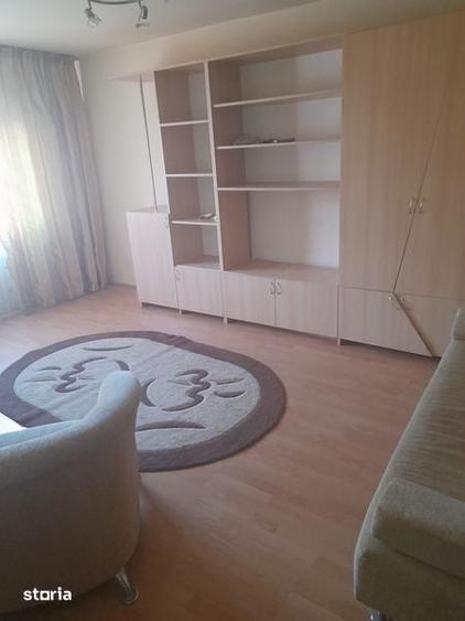 inchiriez apartament3 camere - 2
