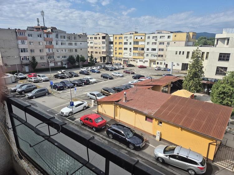 Apartament cu 2 camere decomandat în Ultracentral