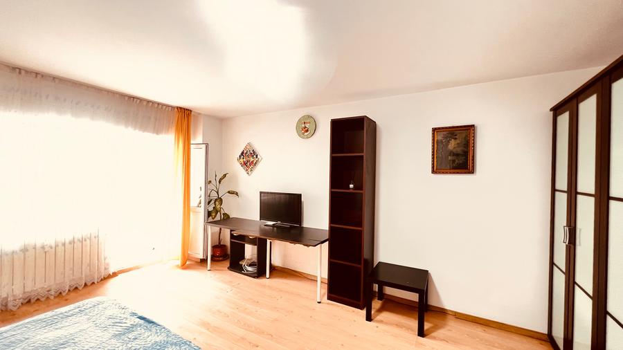 Garsonieră decomandată în Nerva Traian