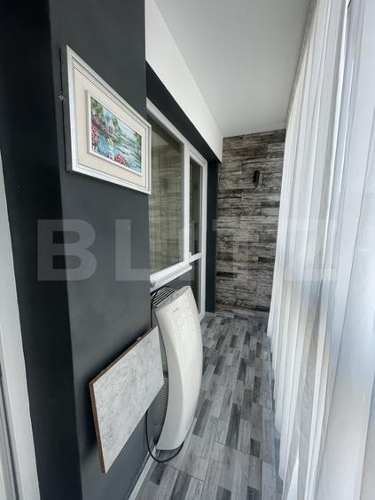 Apartament cu 3 camere semidecomandat, mobilat în Central