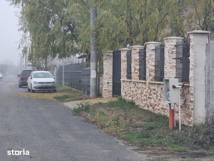 Teren de 380 mp, în 1 Decembrie