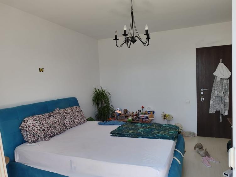 Casă cu 5 camere cu Teren 250 Mp în Cernica