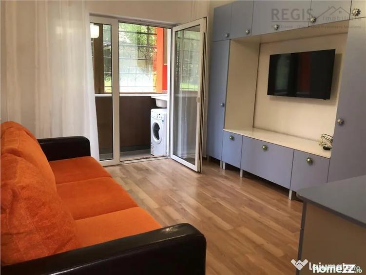 RACADAU RENOVAT 2 camere decomandat cu parcare - 1