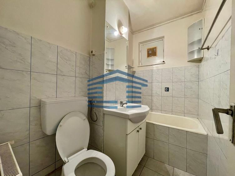 Apartament cu 3 camere decomandat în Bartolomeu