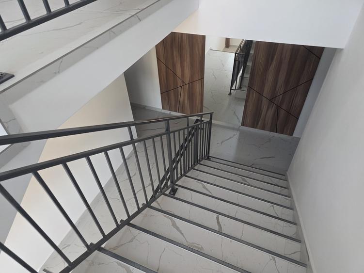 Apartament cu 3 camere decomandat în Râșnov