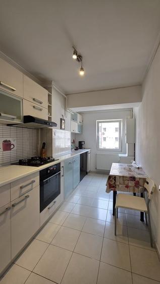 Apartament decomandat în Splaiul Unirii