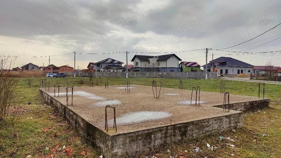 Teren de 330 mp, în Central