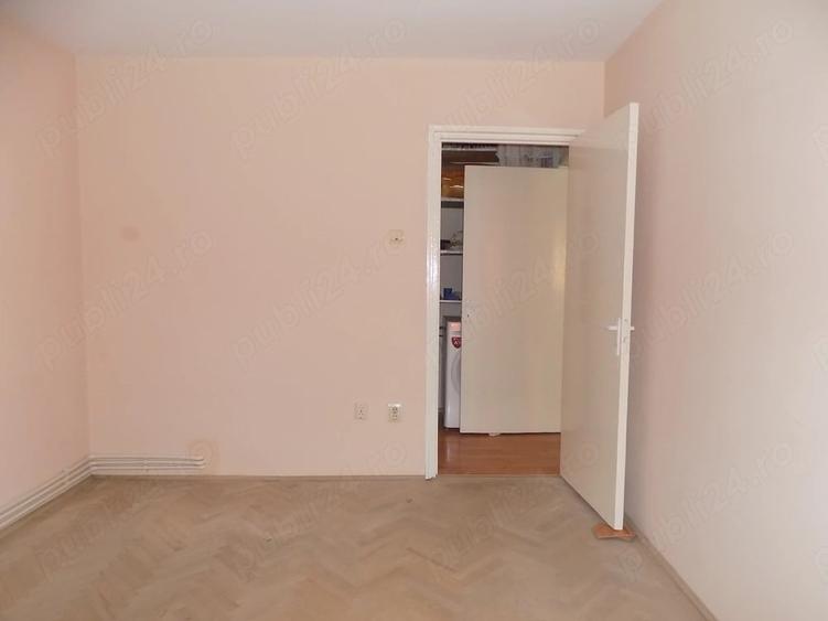 Apartament cu 2 camere semidecomandat în Obor