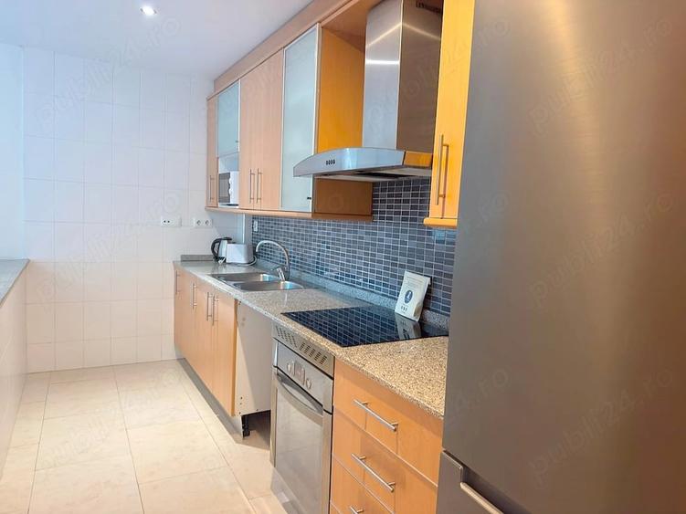Apartament cu 4 camere decomandat în Central