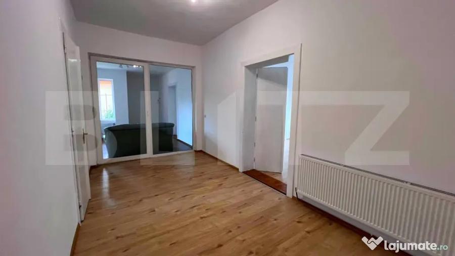 Spațiu comercial, de 180 mp, în Central