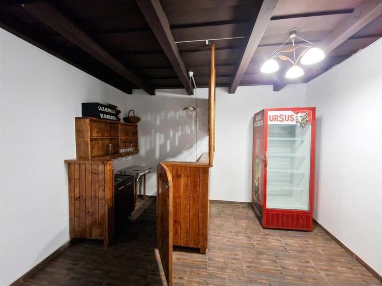 Casă cu 3 camere cu Teren 750 Mp în Bicaci