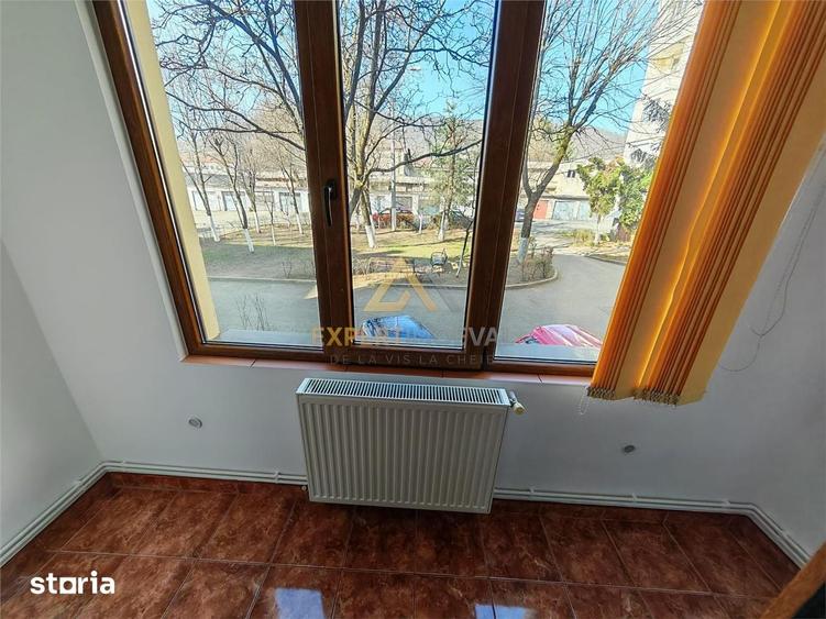 Apartament 3 camere decomandat 70 mp utili si garaj mare sub bloc - 9