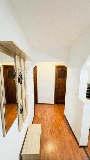 Apartament cu 2 camere decomandat în Exterior Vest