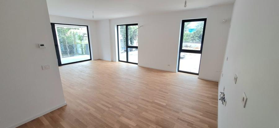 Apartament cu 4 camere în Central