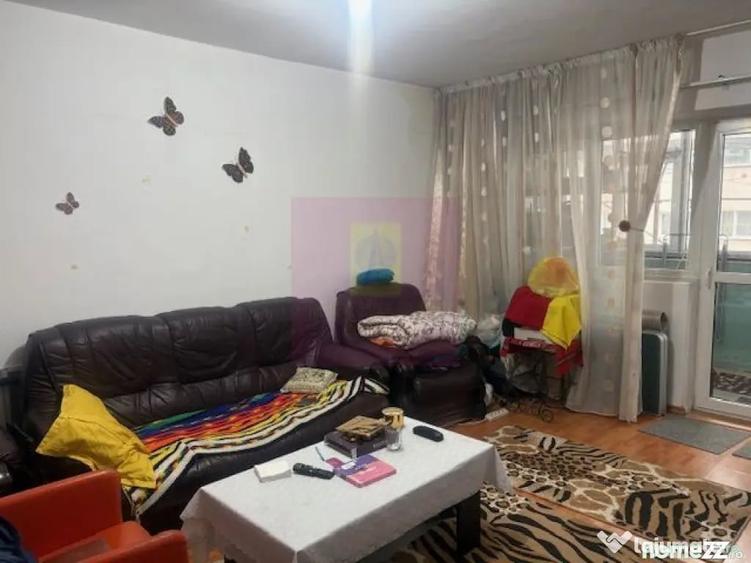 Apartament cu 3 camere decomandat în Morarilor