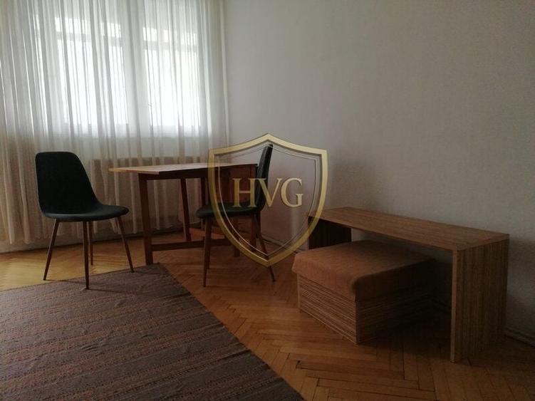 Apartament cu 2 camere semidecomandat, mobilat în 1 Mai