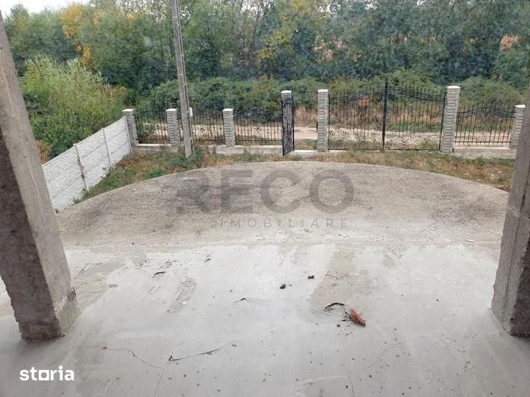 Casă cu 5 camere cu Teren 900 Mp în Tileagd