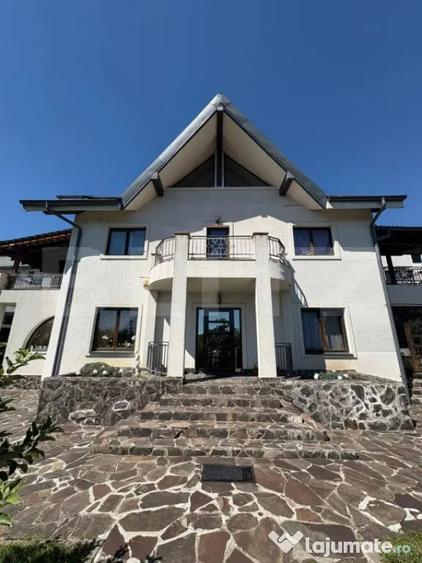 Casă cu 4 camere cu Teren 520 Mp în Central