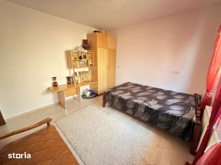 Casă cu 3 camere cu Teren 300 Mp în Sud