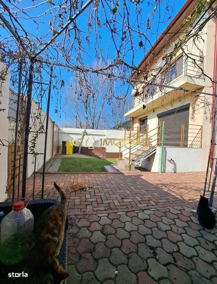 Casă cu 4 camere în Titan