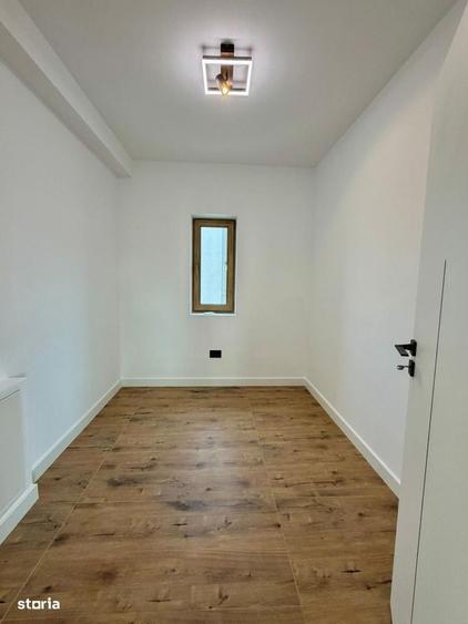 Casă cu 4 camere în Corbeanca