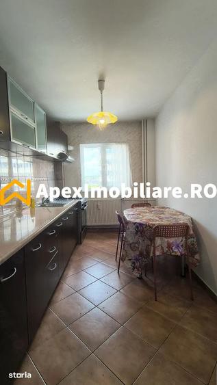 Apartament cu 2 camere semidecomandat în Grivița