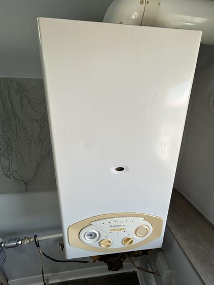Apartament cu 2 camere decomandat în Șagului