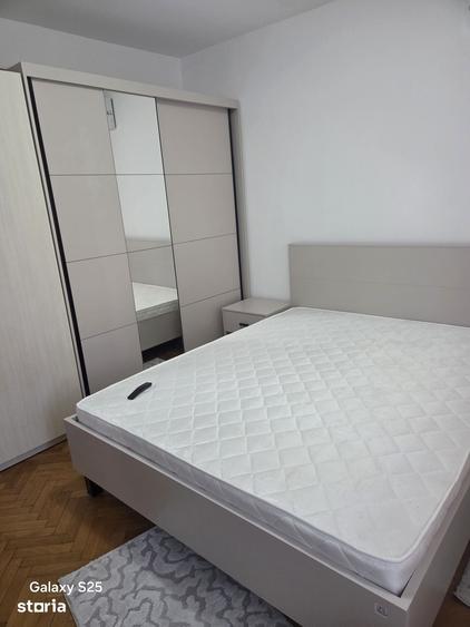 Apartament cu 2 camere decomandat în Berceni