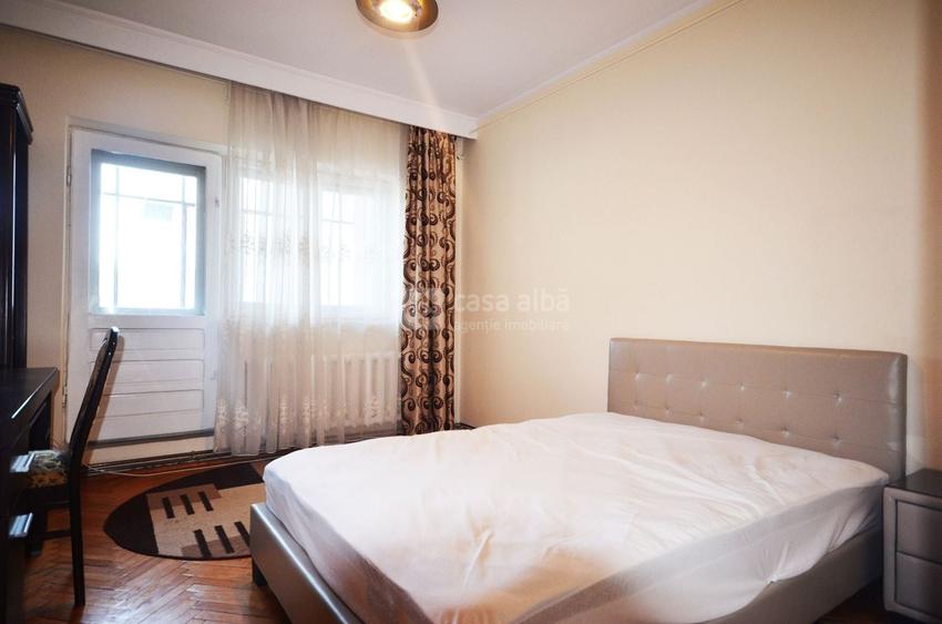 Apartament cu 4 camere decomandat, mobilat în Gară