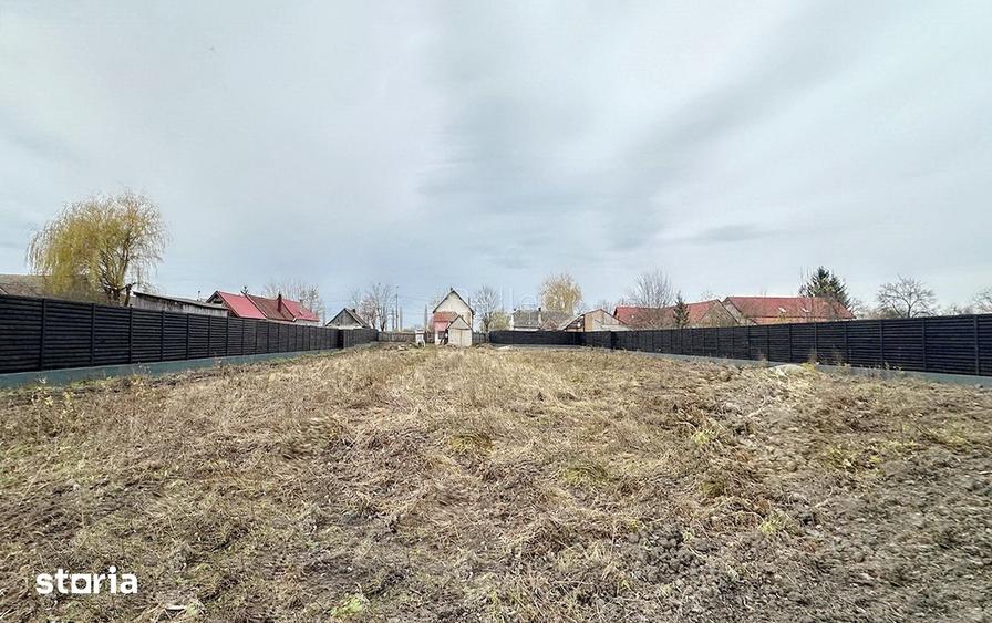 Casă cu 3 camere cu Teren 3233 Mp în Prejmer