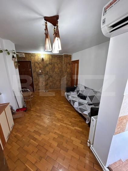 Apartament de 3 camere, 53.22 mp, zona Primăriei -  Filiași - 1