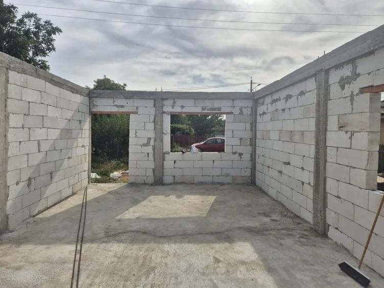 Casă cu 3 camere în Mihail Kogălniceanu