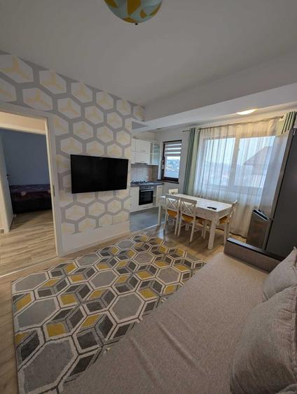 Apartament cu 2 camere semidecomandat în Valea Adâncă