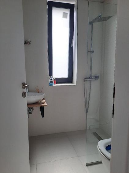 Casă individuală cu 5 camere cu Canalizare în Mogoșoaia