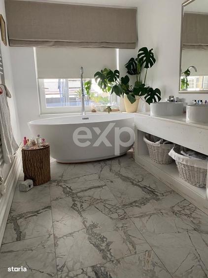 Apartament cu 4 camere în Central