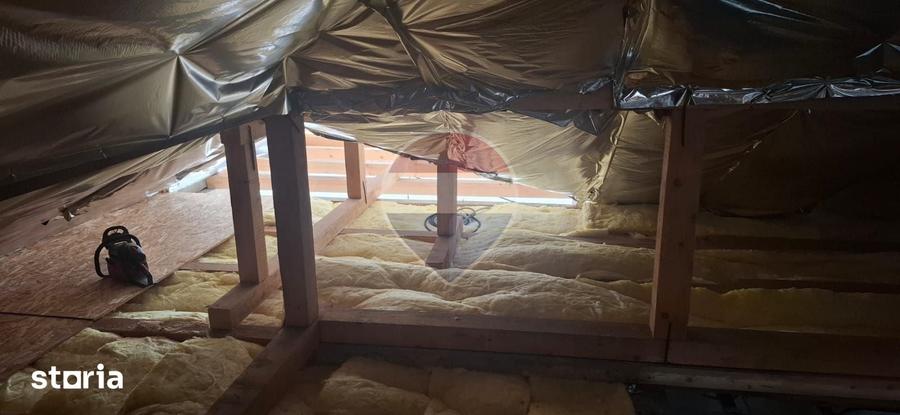 Casă cu 3 camere cu Teren 357 Mp în Golești