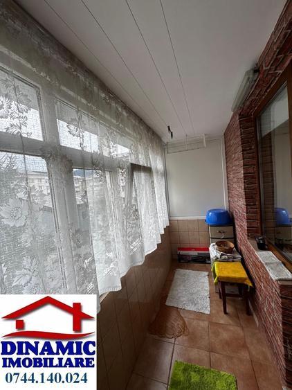 Apartament cu 2 camere decomandat în Precista