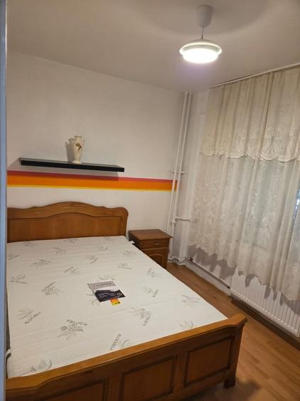 Apartament cu 2 camere semidecomandat în Pantelimon