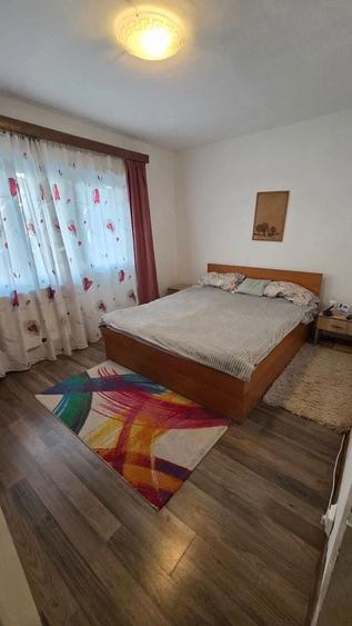Apartament cu 3 camere decomandat, mobilat în Complex Studențesc