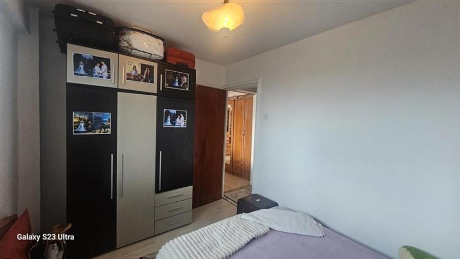 Apartament cu 2 camere semidecomandat în Berceni