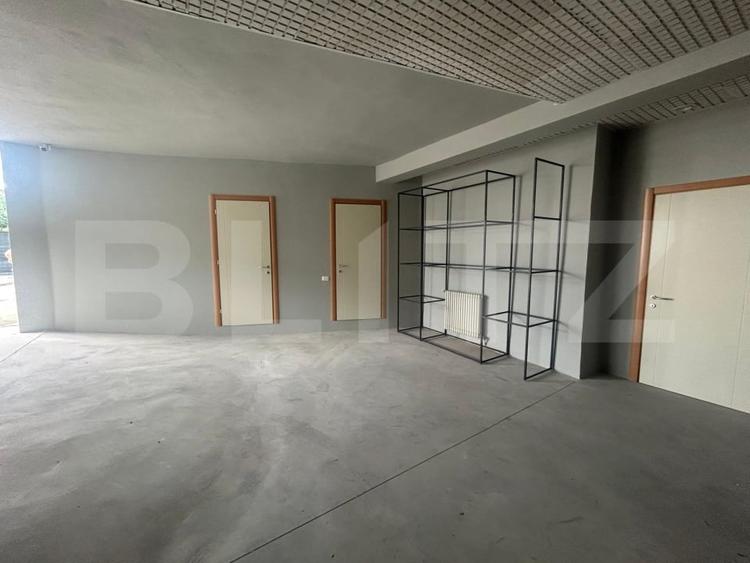 Spațiu industrial, de 500 mp, în Răzvad